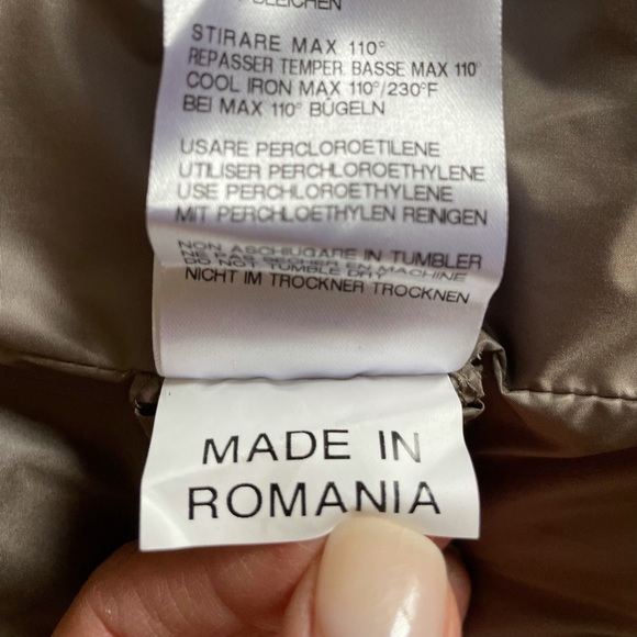 Men’s Gimo’s Tech Cloth, Compact Woven and Weather Repellent Vest - Size 56 - Picture 15 of 16